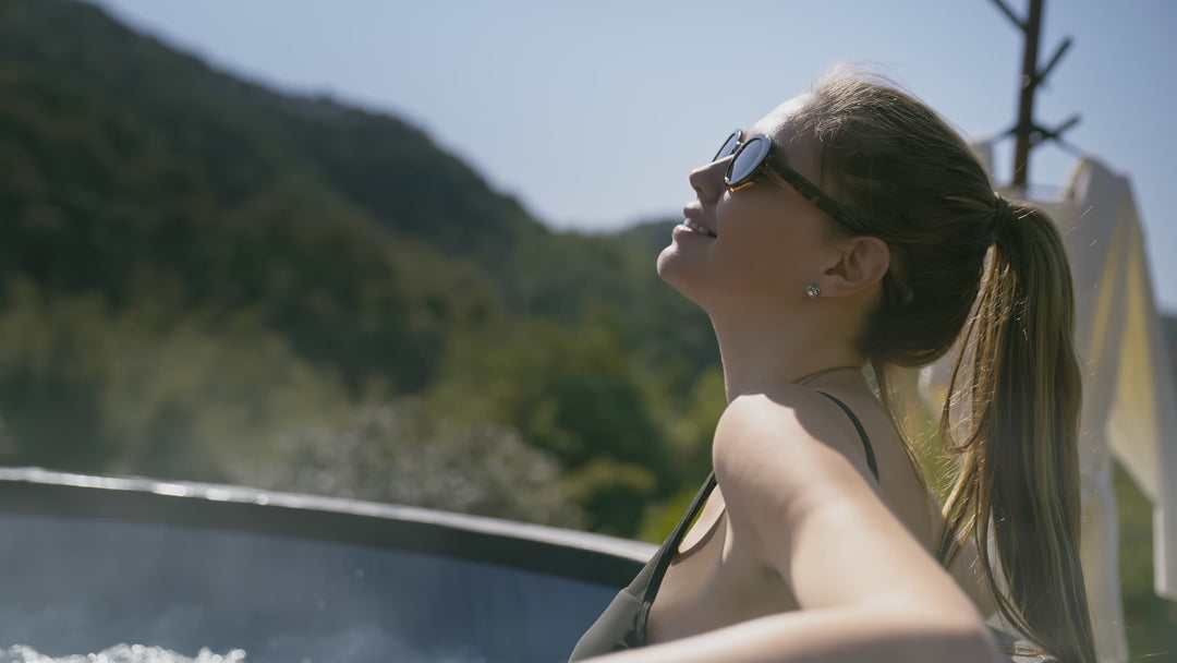 EZLIFE Round 7 Person Eco Foam Hot Tub